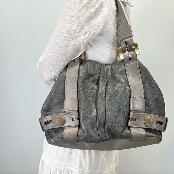 MICHAEL KORS Gray slouchy shoulder Bag with brushed brass hardware - Picture 1 of 14